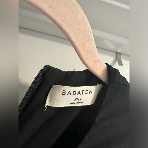 Aritzia Babaton Hopkins Blouse NWOT - Picture 5 of 11